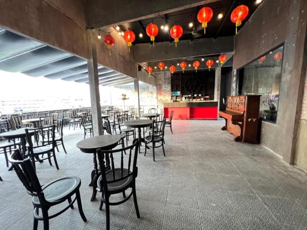 2499 Heritage Chinatown Bangkok Hotel By Roomquest Exteriör bild